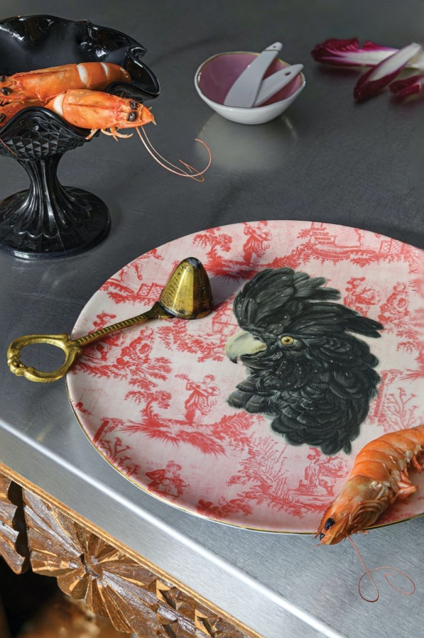 kuchnia w stylu loft kolorowe talerze