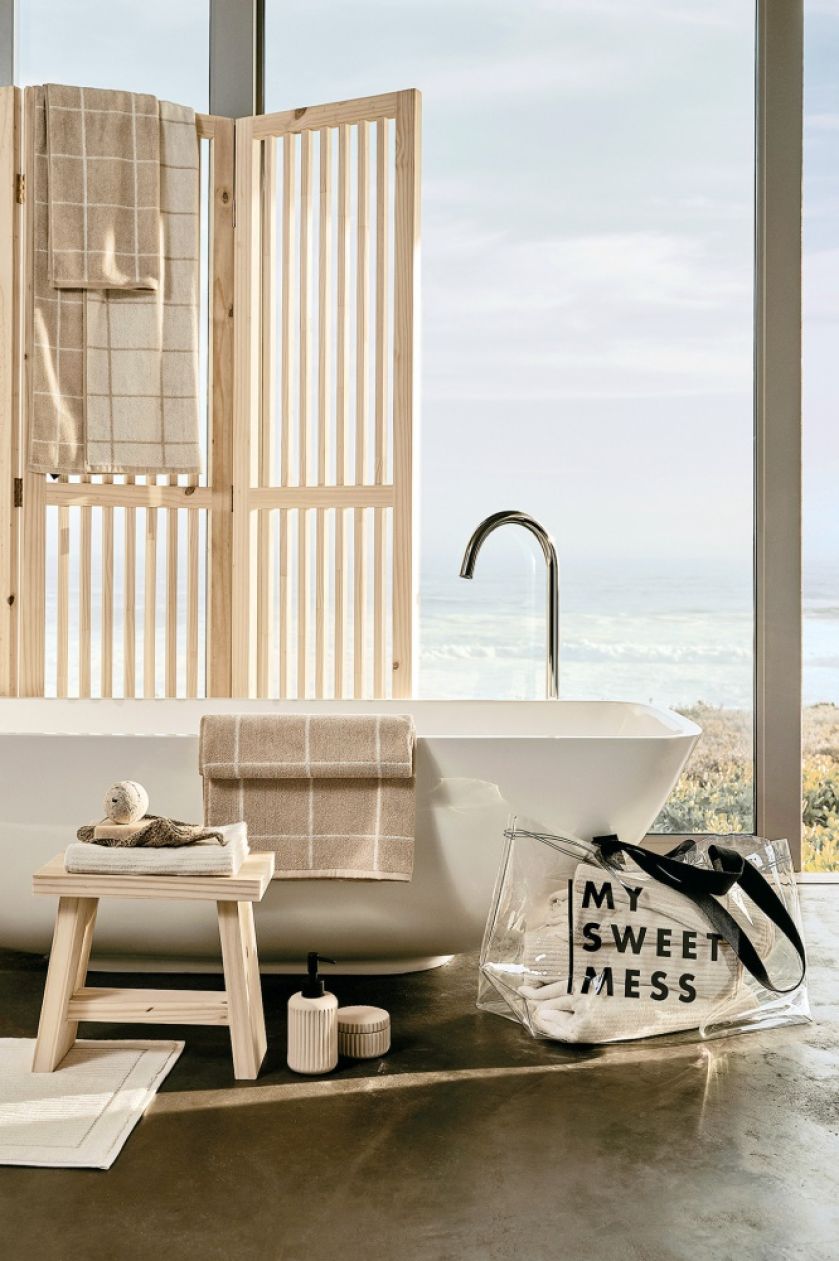 Salon, kuchnia i sypialnia w kolorach natury