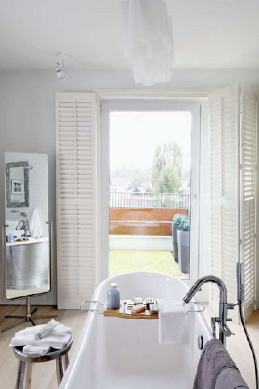 Lustro w stylu babuni wypatrzone na wyprzedaży w BoConcept.