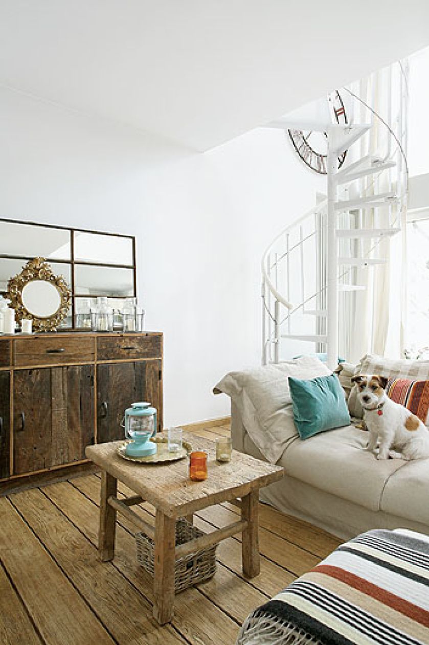 Mieszkanie jest w stylu trudnym do określenia. Ni to polska wieś, ni skandynawska, ni francuska.