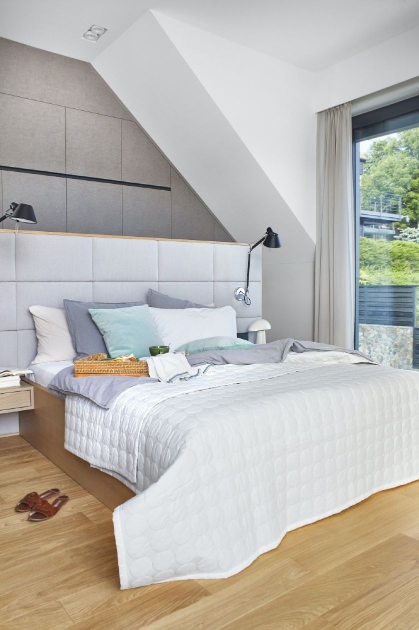 nowoczesna sypialnia na poddaszu zdjęcia