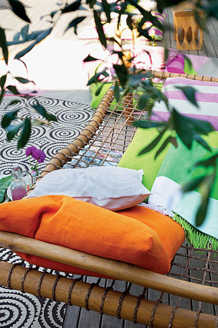 Poduszki i narzuty Havana od Designers Guild, od 234 zł. DECDORE