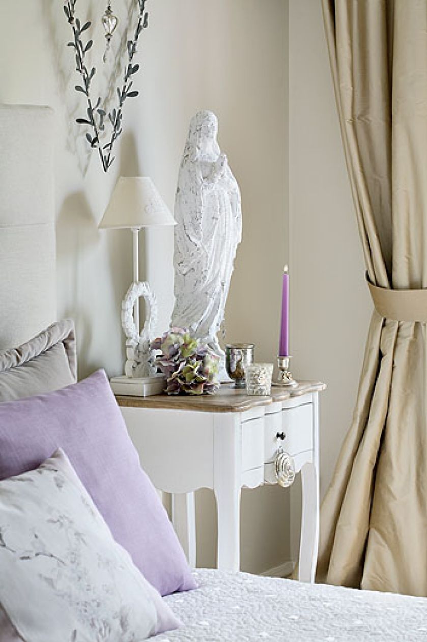 Ulubiona ozdobą gospodyni jest granitowa figurka Maryi z Bellissime.pl.