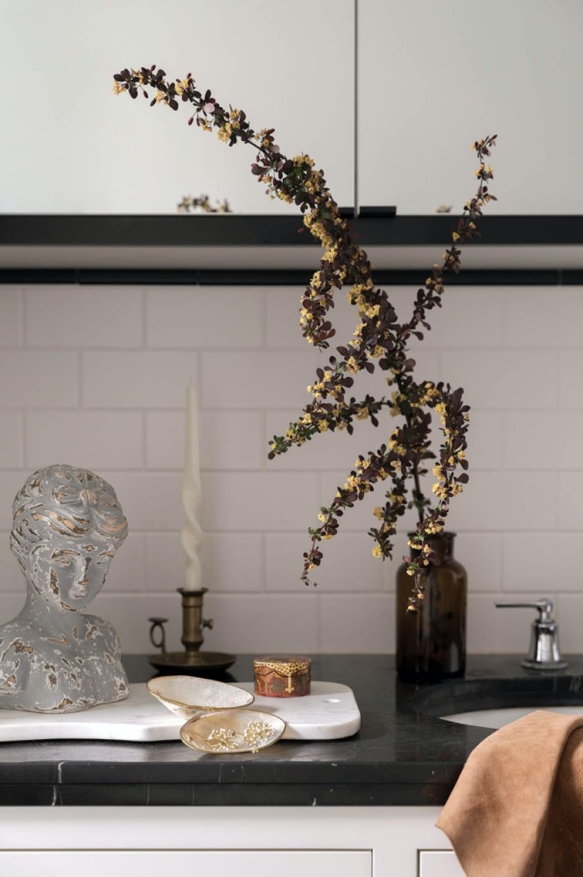 dodatki do biało-czarnej łazienki