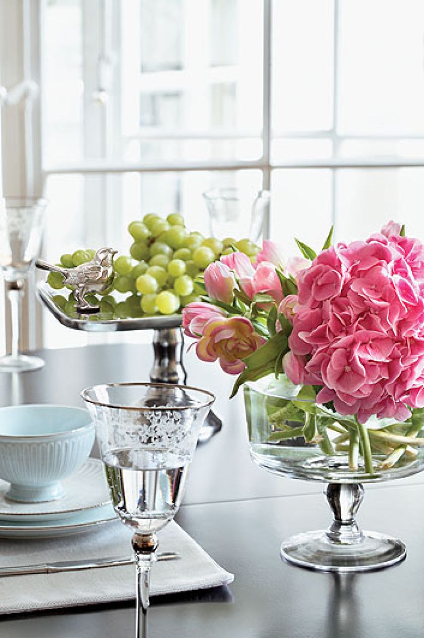 Właścicele zbierali latami platerowane patery, mleczniki, cukiernice.