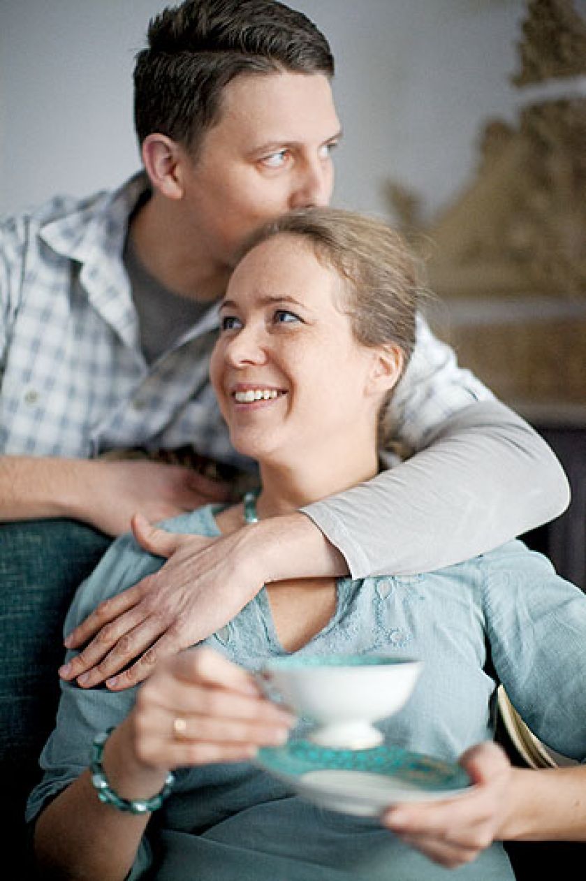 Właściciele domu. Biały domek z gankiem