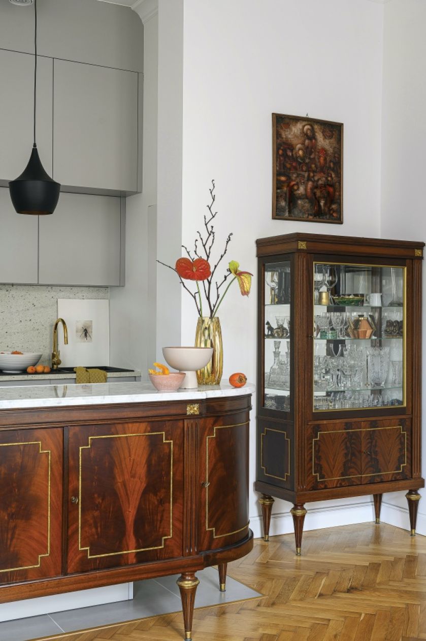 wyspa kuchenna w mieszkaniu w kamienicy