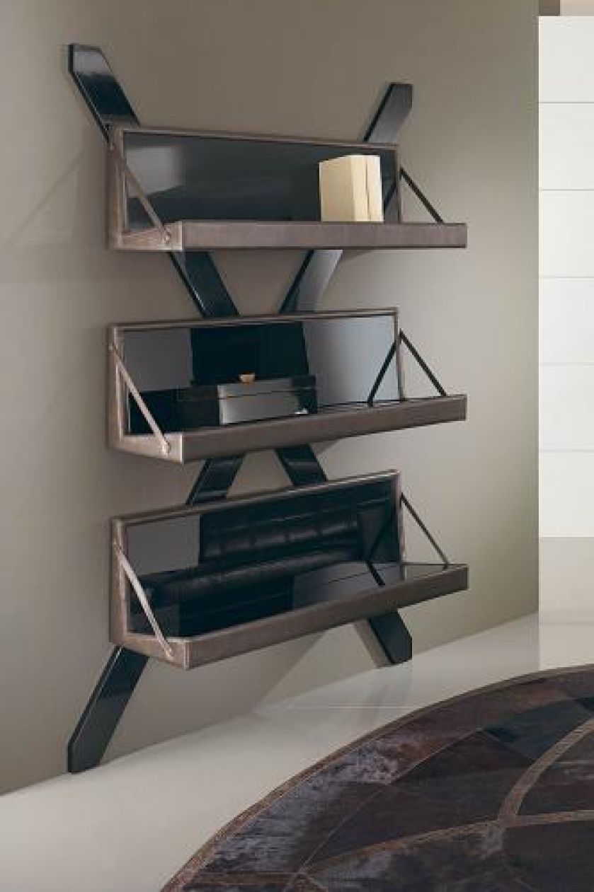 Zajmie mało miejsca, a pomieści dużo książek. SMANIA