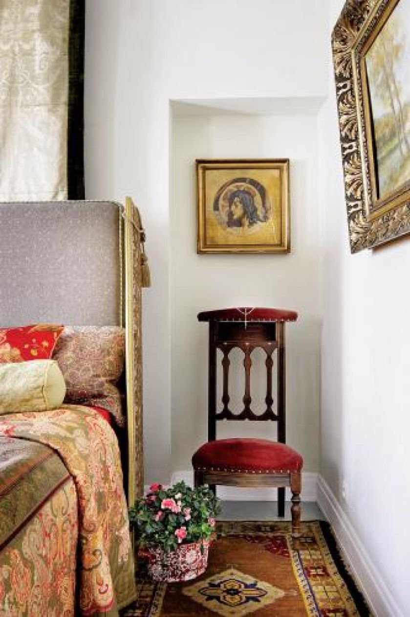 Zdobione krzesło. Magia wzorów