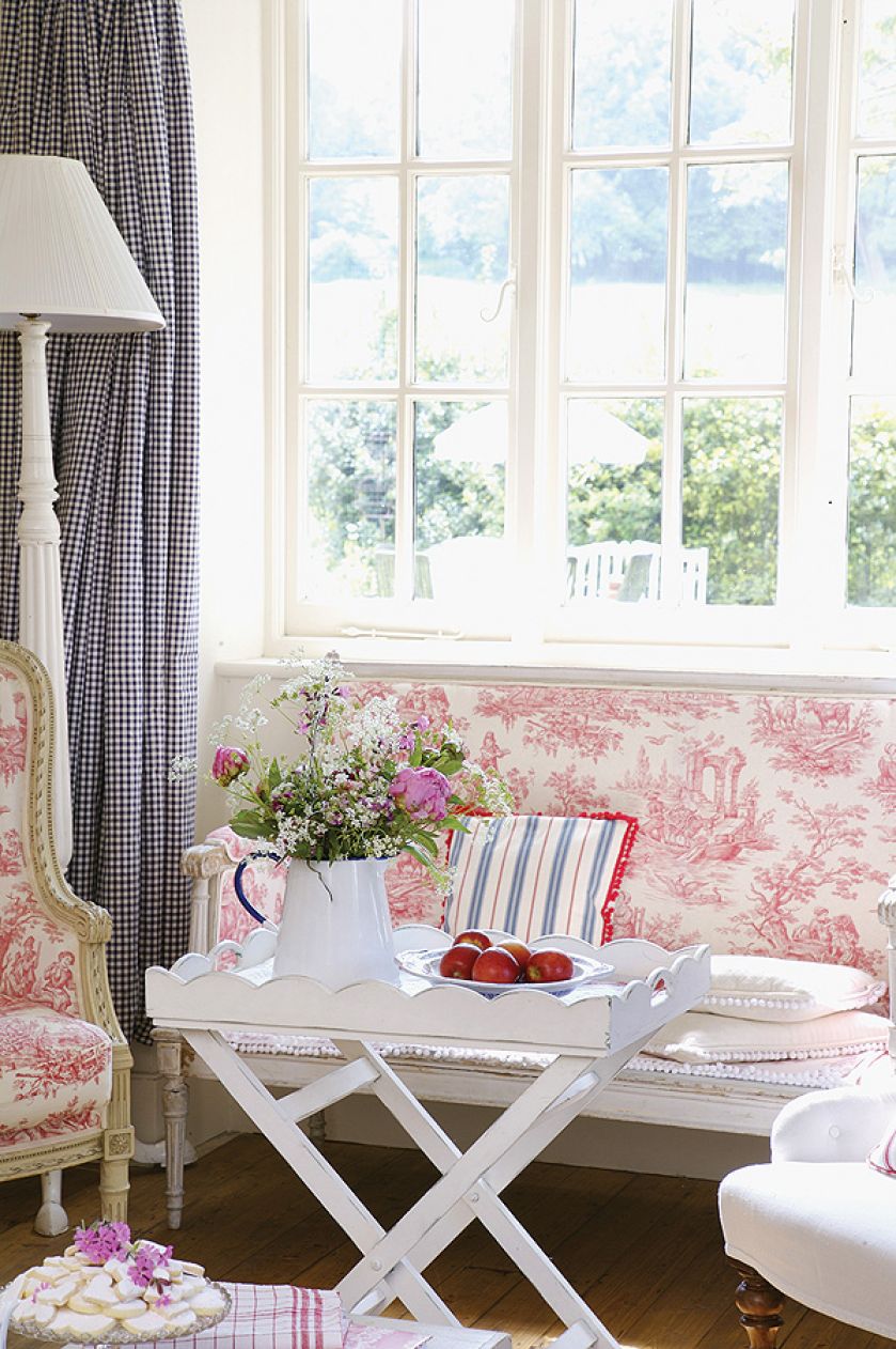 tkaniny obiciowe Toile de Jouy