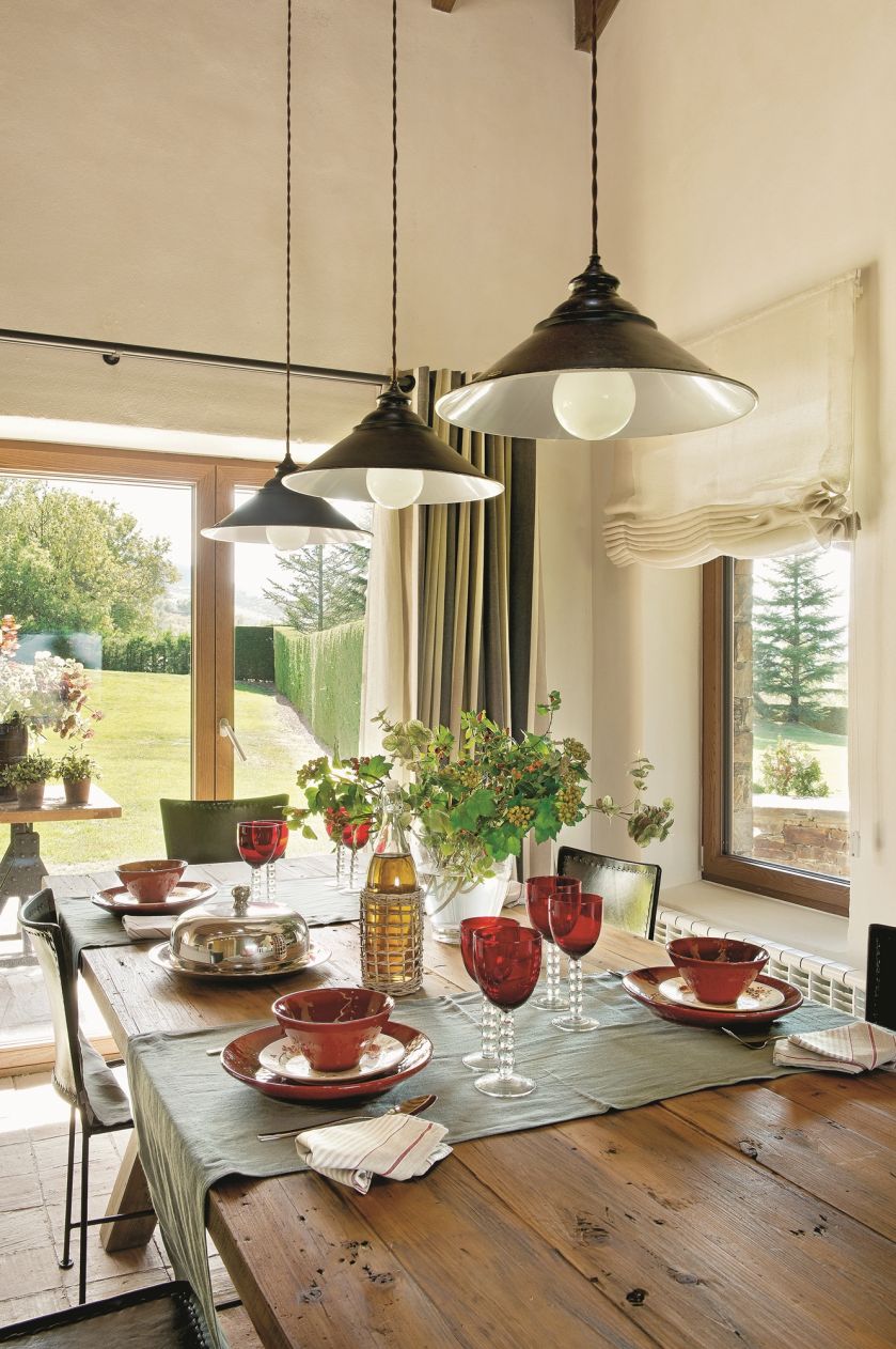 Styl rustykalny – kamienny dom w Hiszpanii