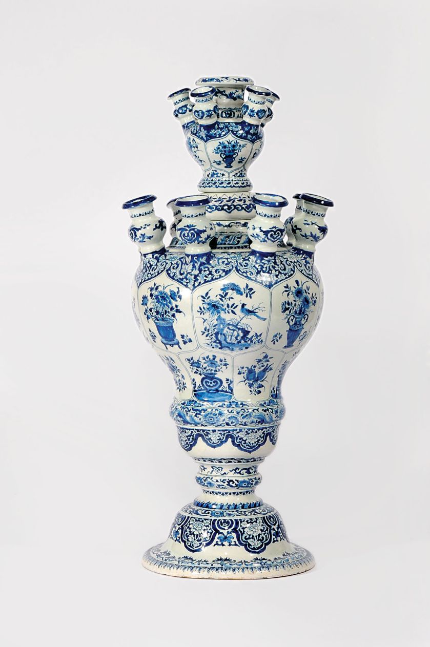 Tulipaniera. Tulipaniera, porcelana