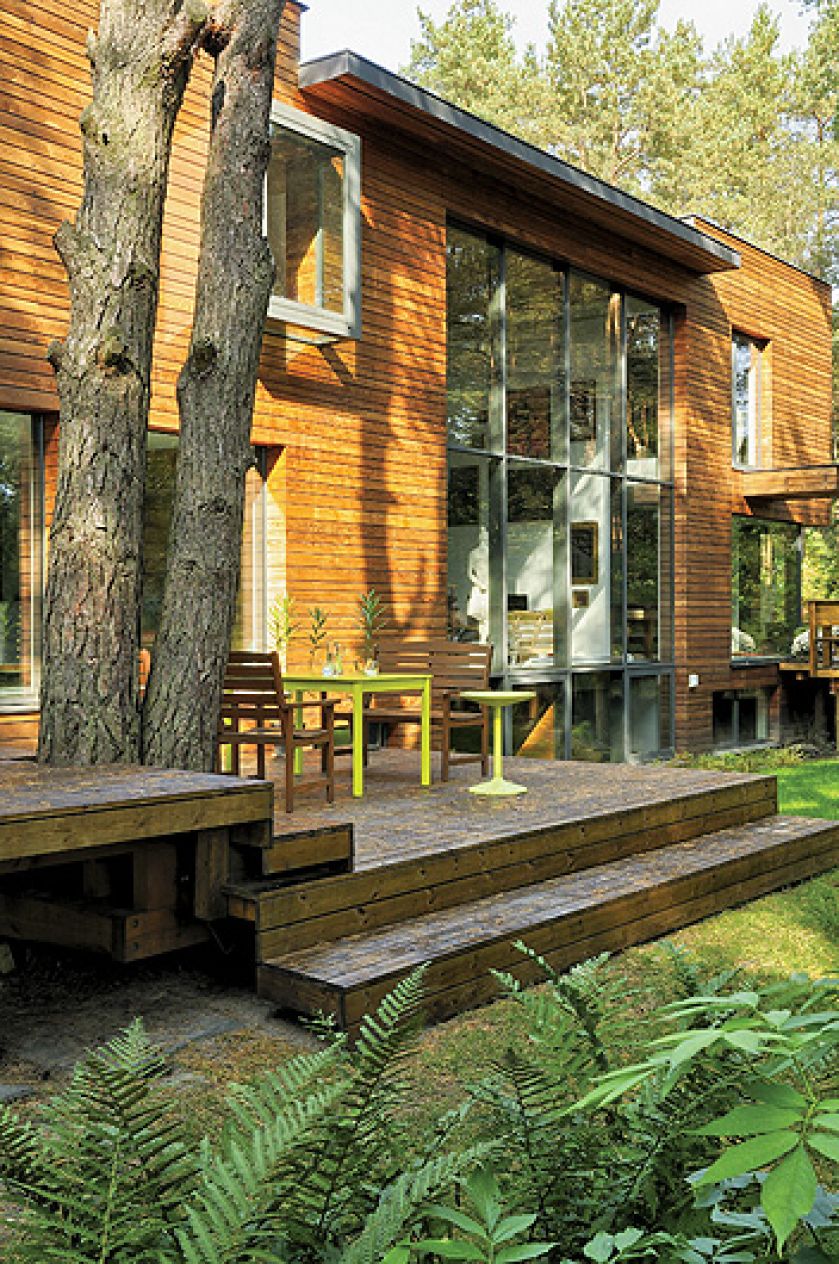 Nowoczesna, prosta bryła domu. Dom z prawdziwą tężnią