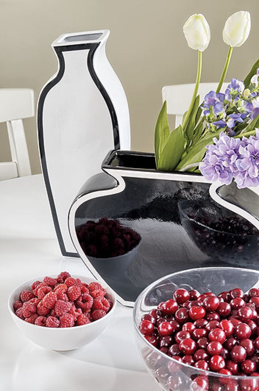 Pomysłowe graficzne wazony. Graficzny dom Agaty Budny-Ciszewskiej