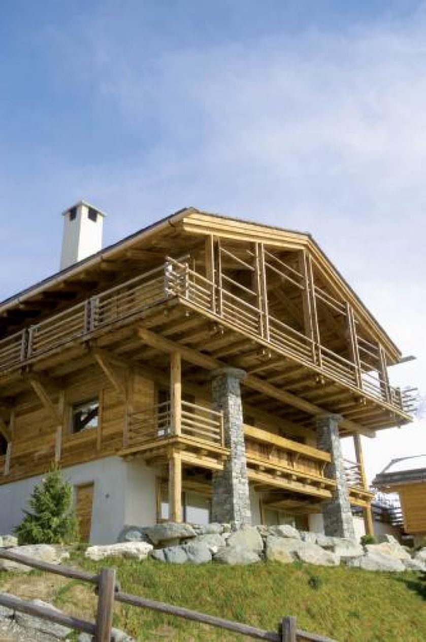 Dom z drewna i szkła. Dom z drewna i szkła