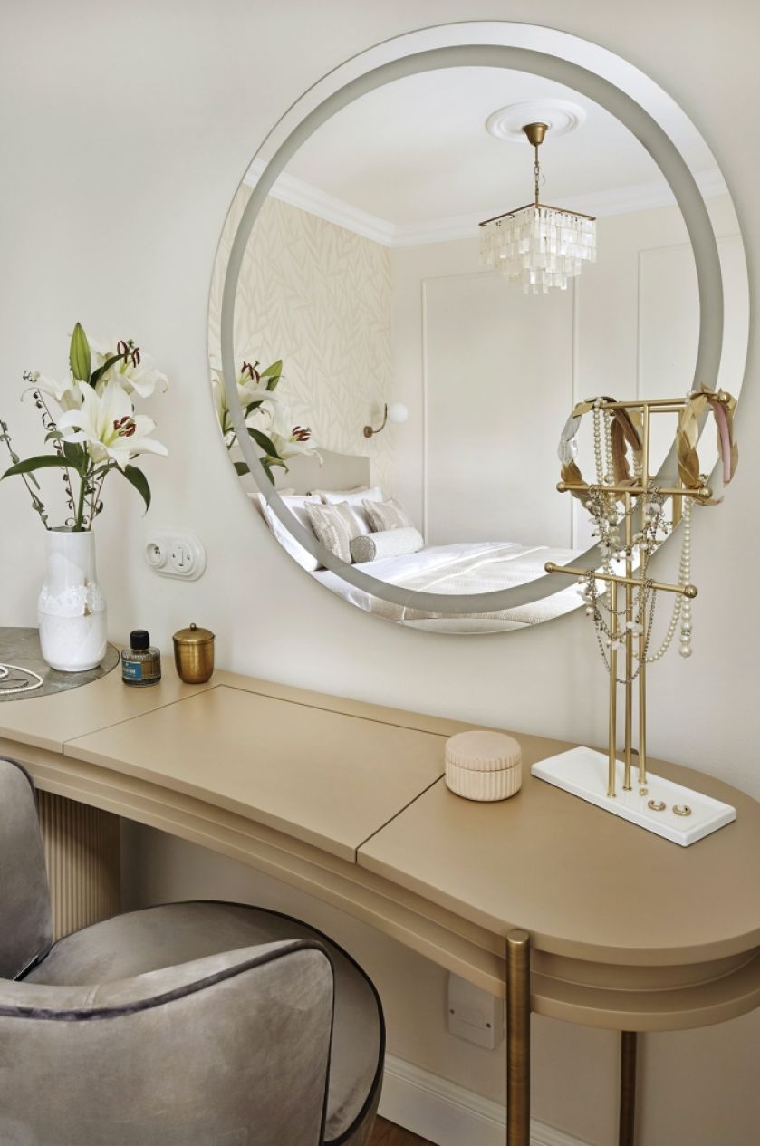 styl modern classic toaletka w sypialni