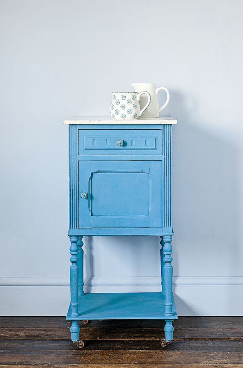 Szafka pomalowana farbą Annie Sloan w odcieniu Giverny, ANNIE SLOAN