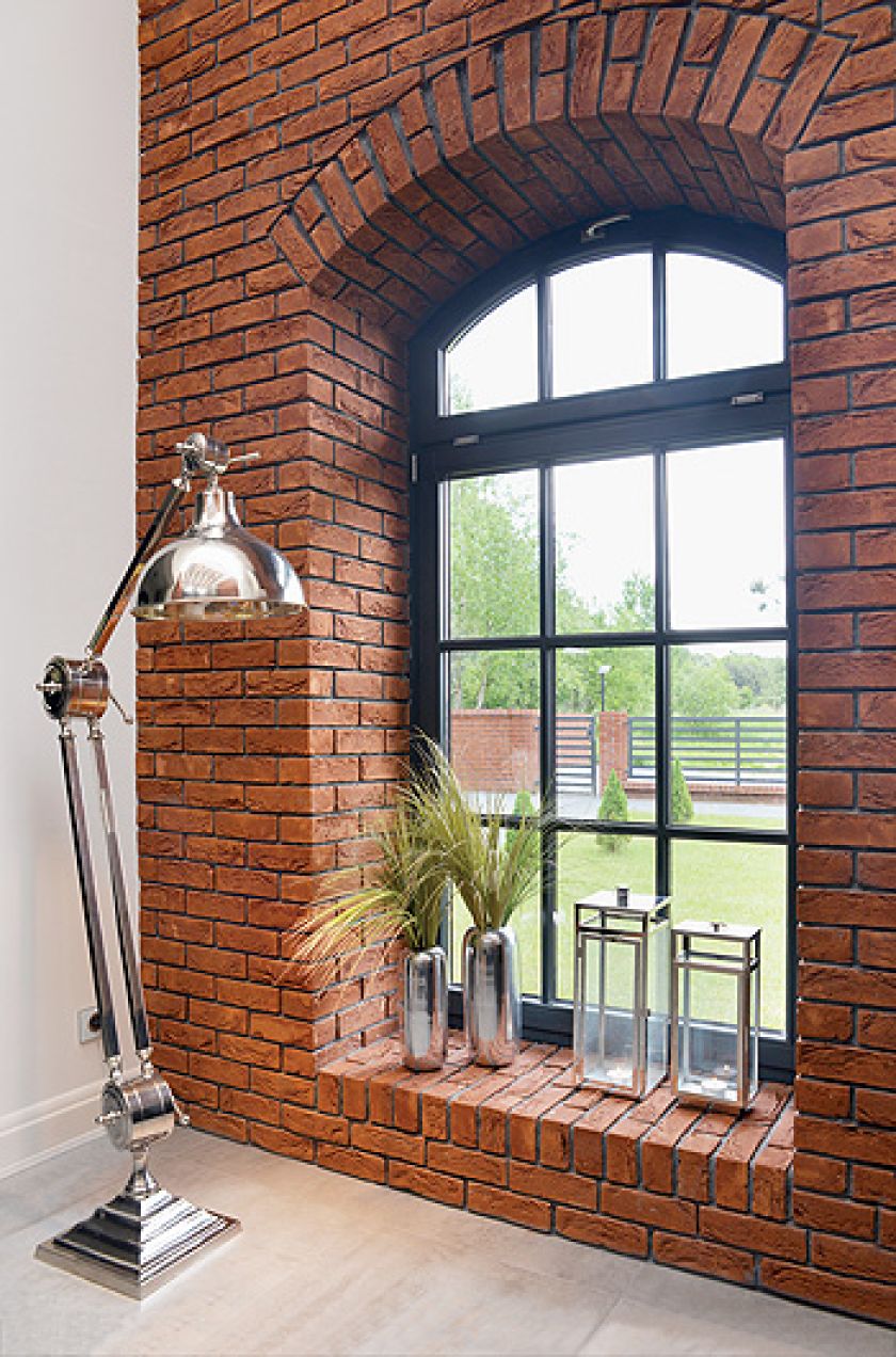 To nie stajnia w Beneluksie, zamieniona przez milionera w luksusową posiadłość. To loft pod Piłą.