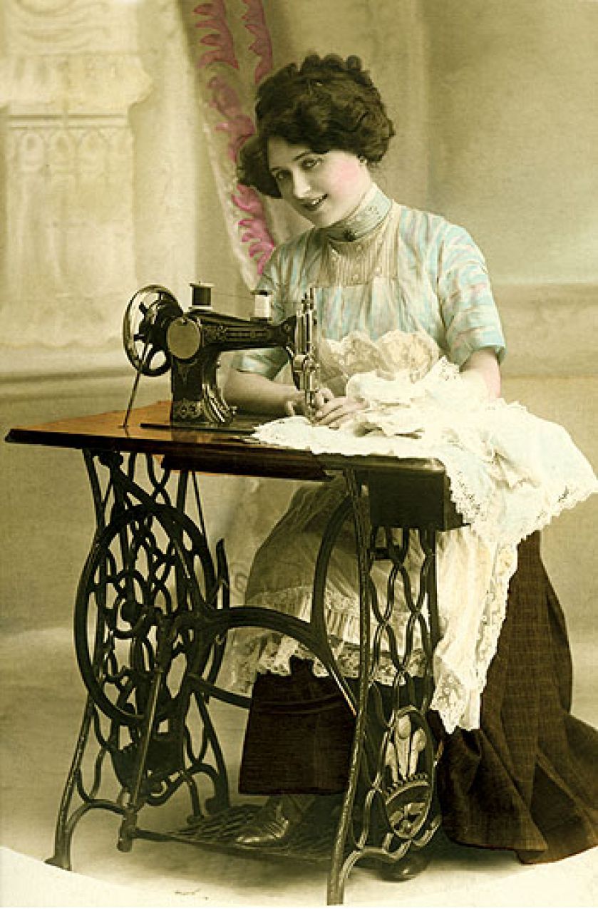 Historia wynalezienia maszyny do szycia z seksem w tle.