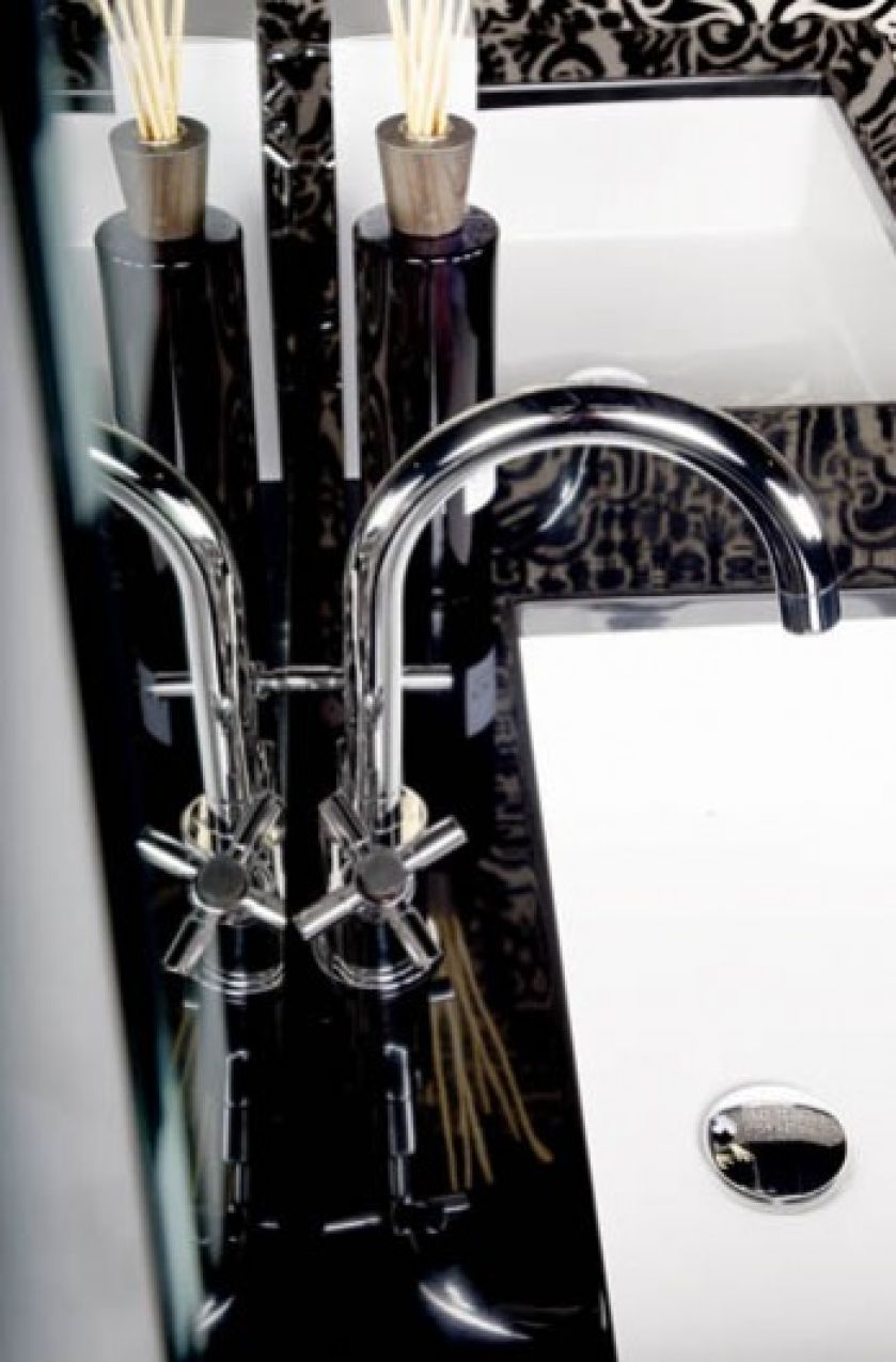 Z krzyżykowymi kurkami - 185 euro netto. STEINBERG