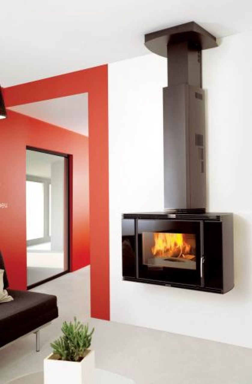 Balck Screen utrzymuje żar nawet przez 10 godzin bez konieczności dokładania drewna. SUPRA