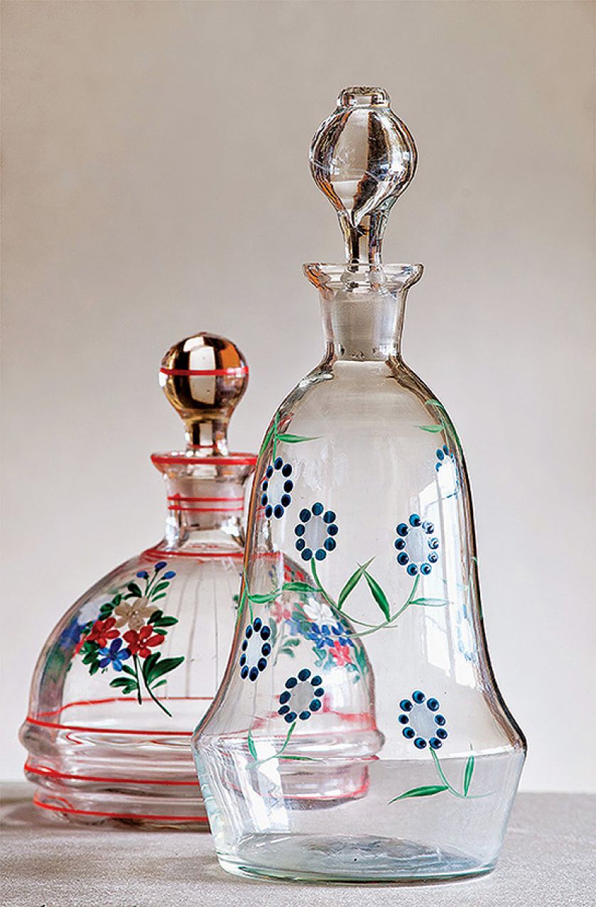 Z malowanymi kwiatami. Do wódeczki