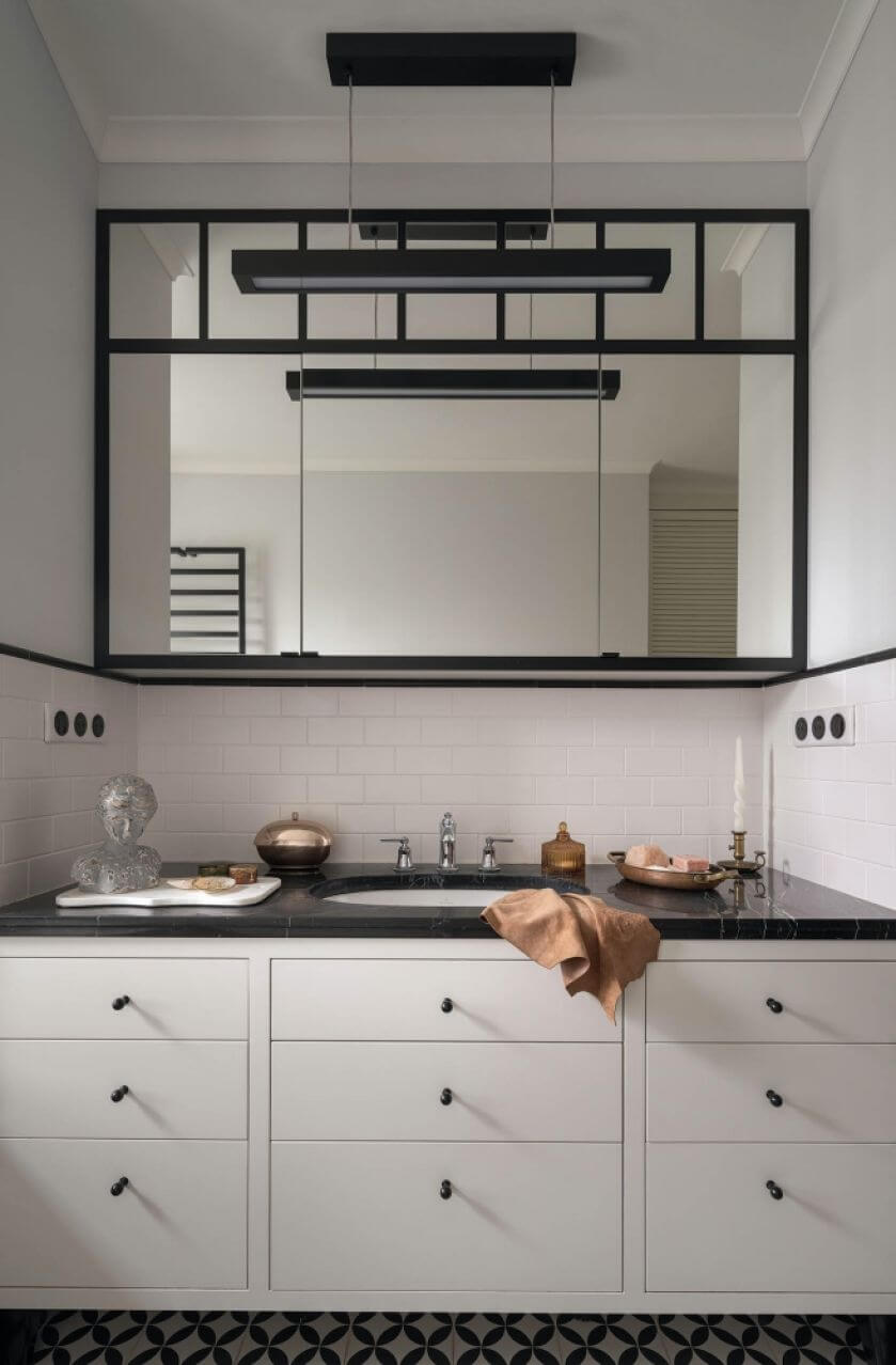 łazienka czarno-biała