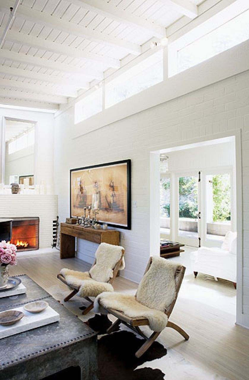 Meble, w wiekszości kolonialne, są jak ten dom.