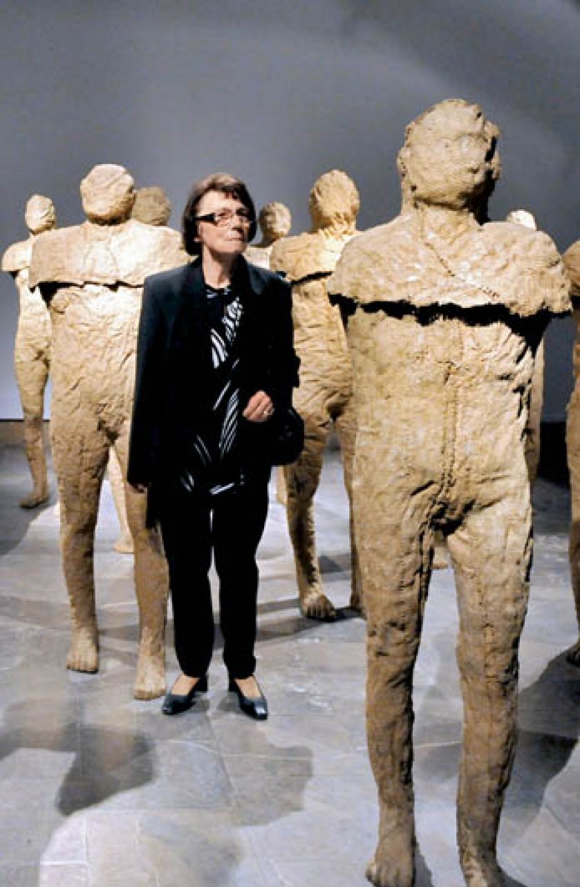 Magdalena Abakanowicz na swojej wystawie w Muzeum Narodowym w Krakowie, 2010 r., fot. EAST NEWS