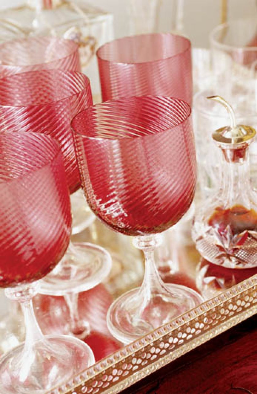 Słoneczne szkło. Szkło, dekoracje, szkło barwione, lato