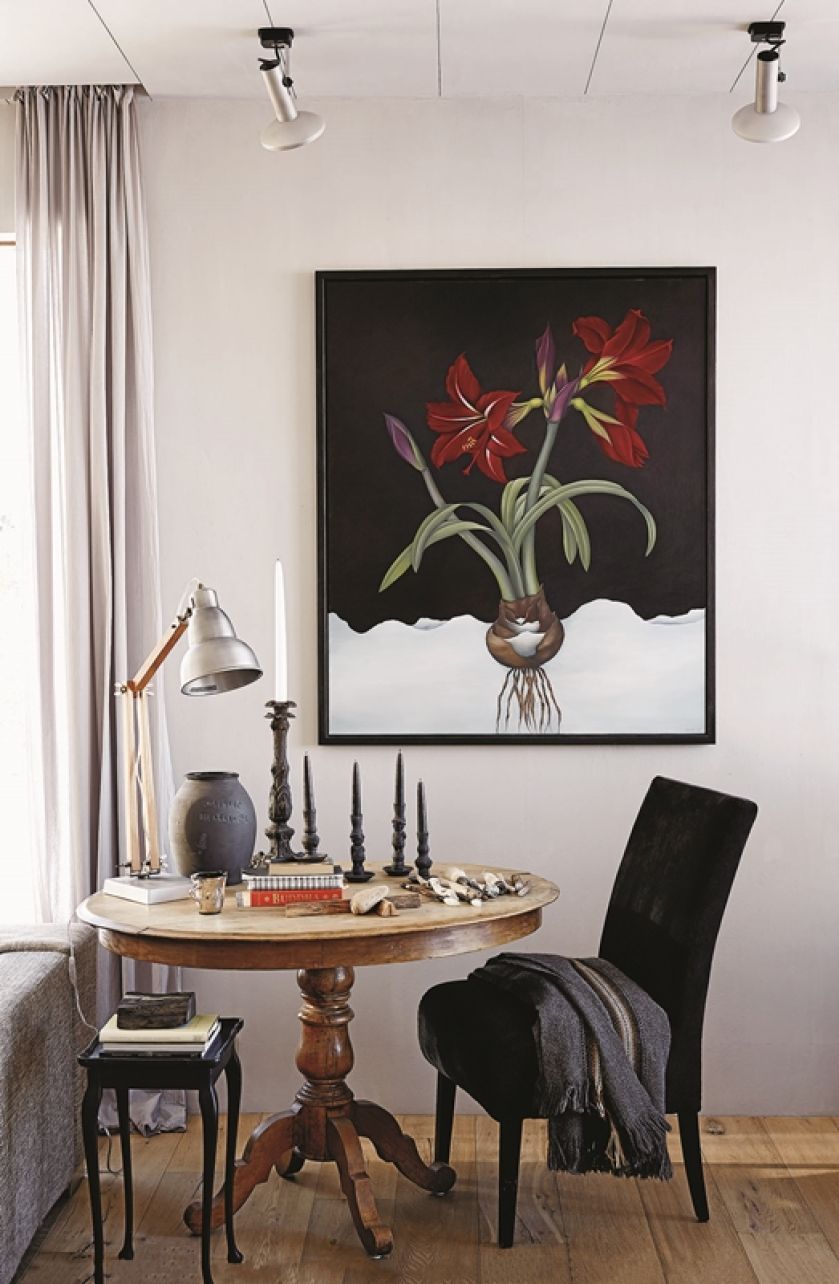 szarość i drewno w mieszkaniu