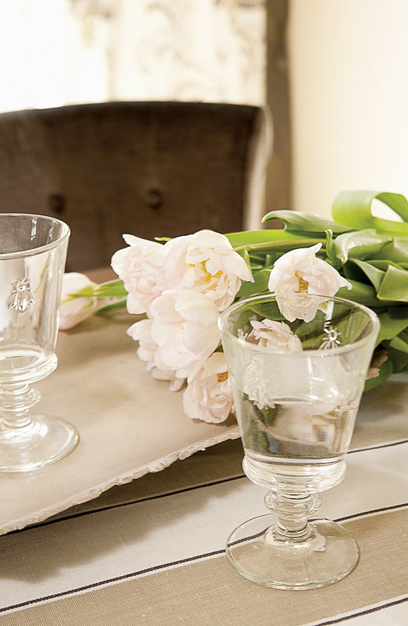 Ten dom w odcieniach kawy z mlekiem miał być lekarstwem na dość przygnębiający moment w życiu Renaty. Czy się