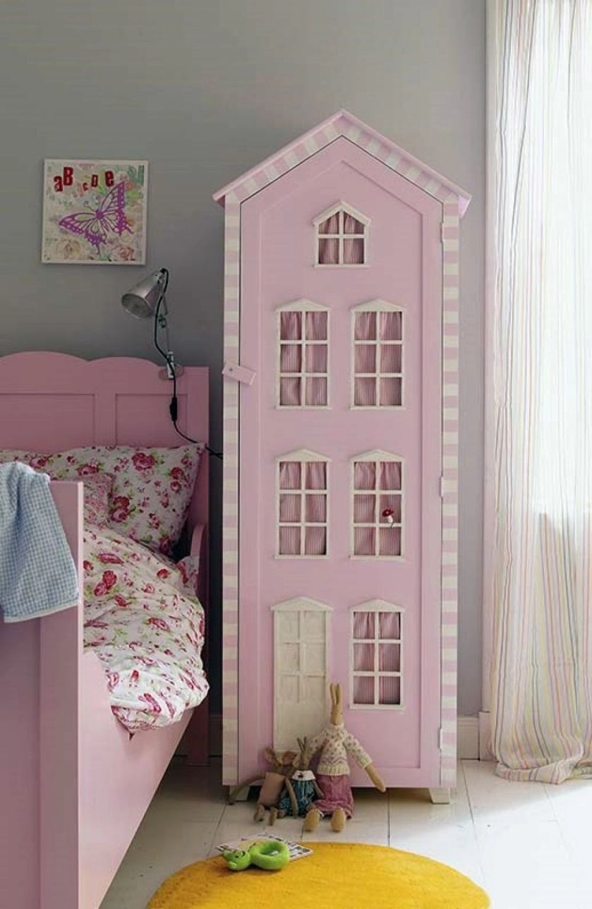kącik zabaw w pokoju dziewczynki