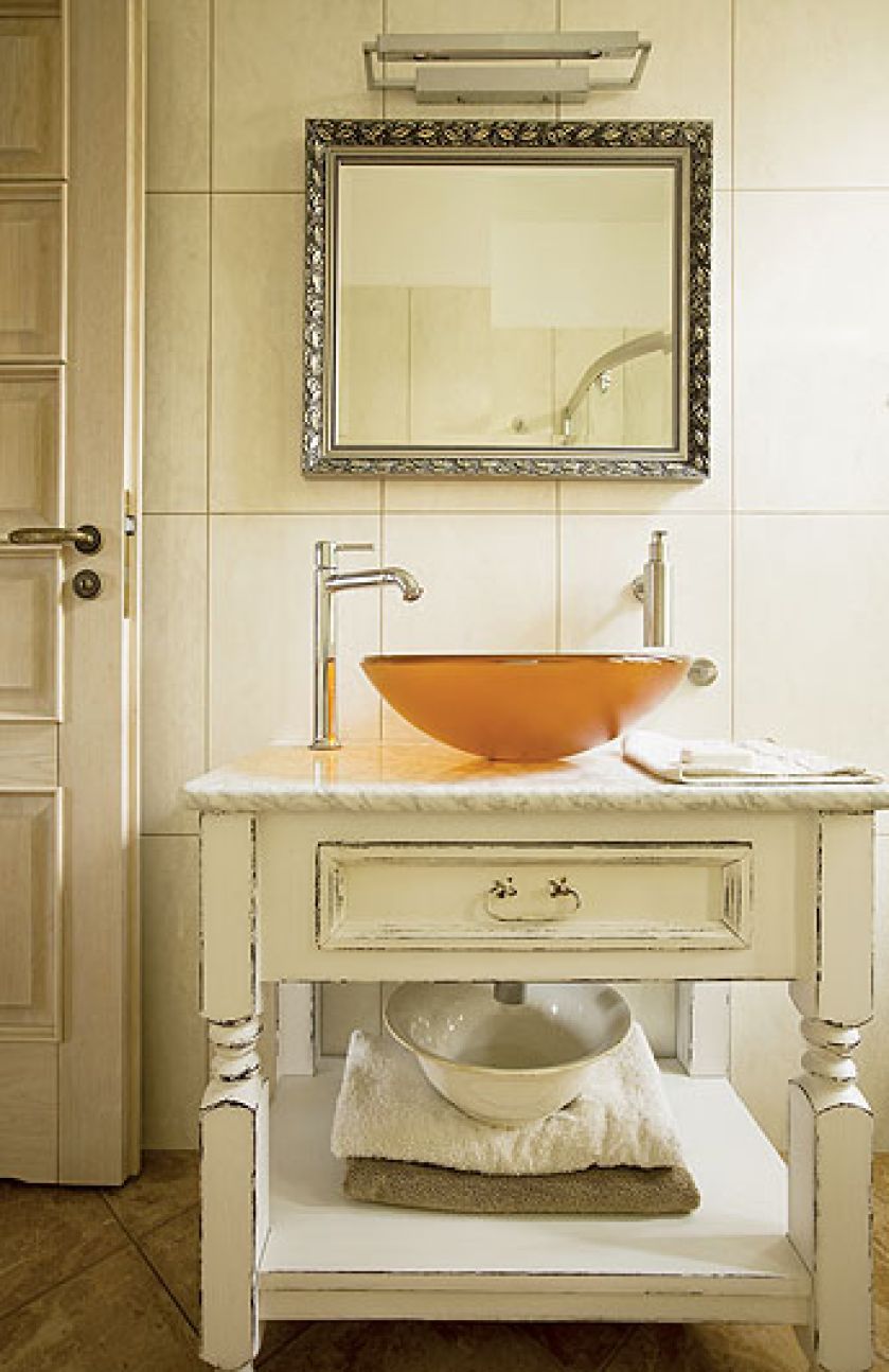 Te wnętrza urządziły pamiątki i kolekcje. Tłem dla nich miał być styl frnacuski.