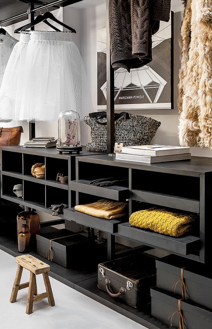 Garderoba i duża szafa