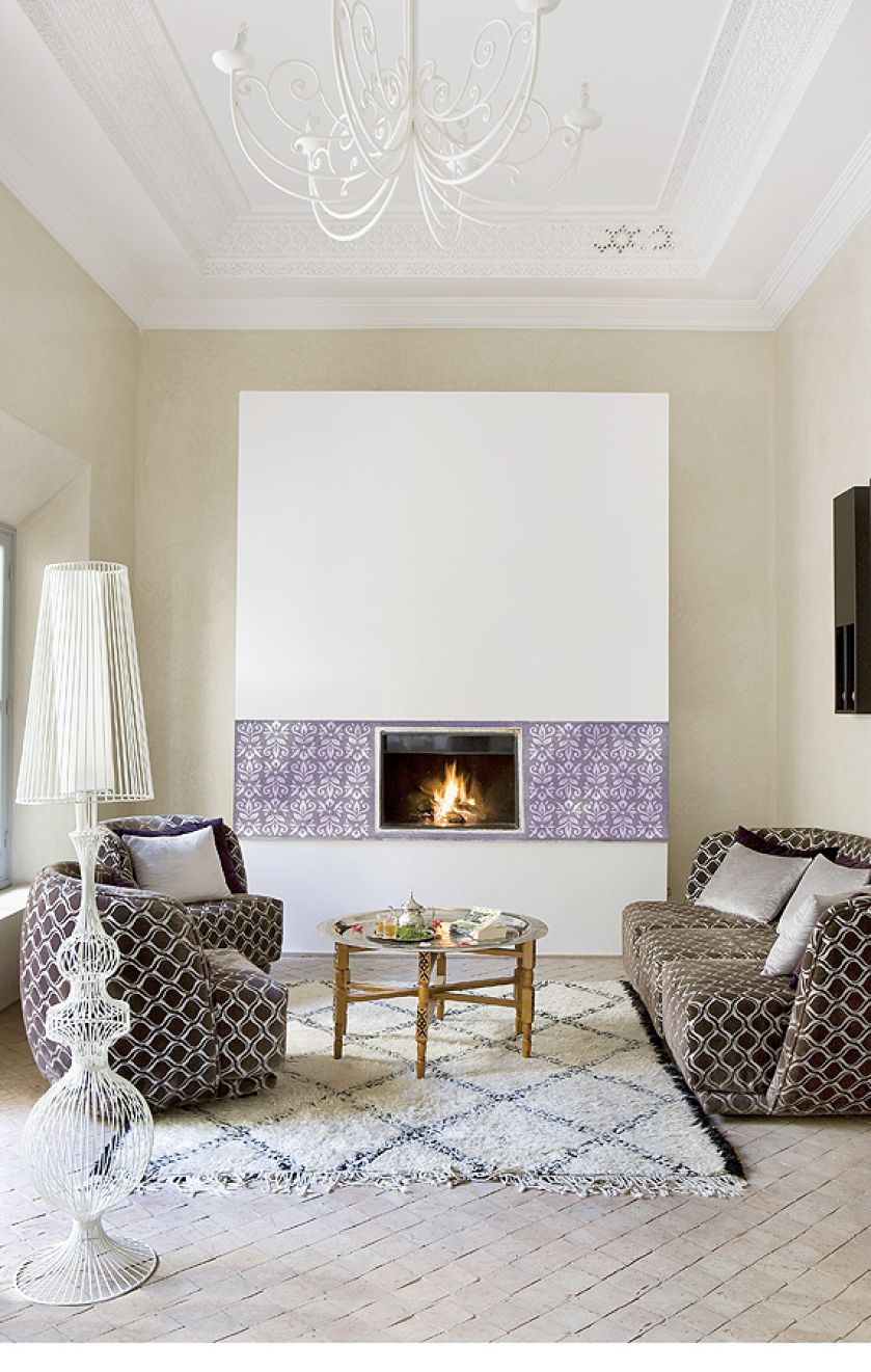 W towarzystwie orientalnych dodatków wygląda egzotycznie niczym azjatyckie litery