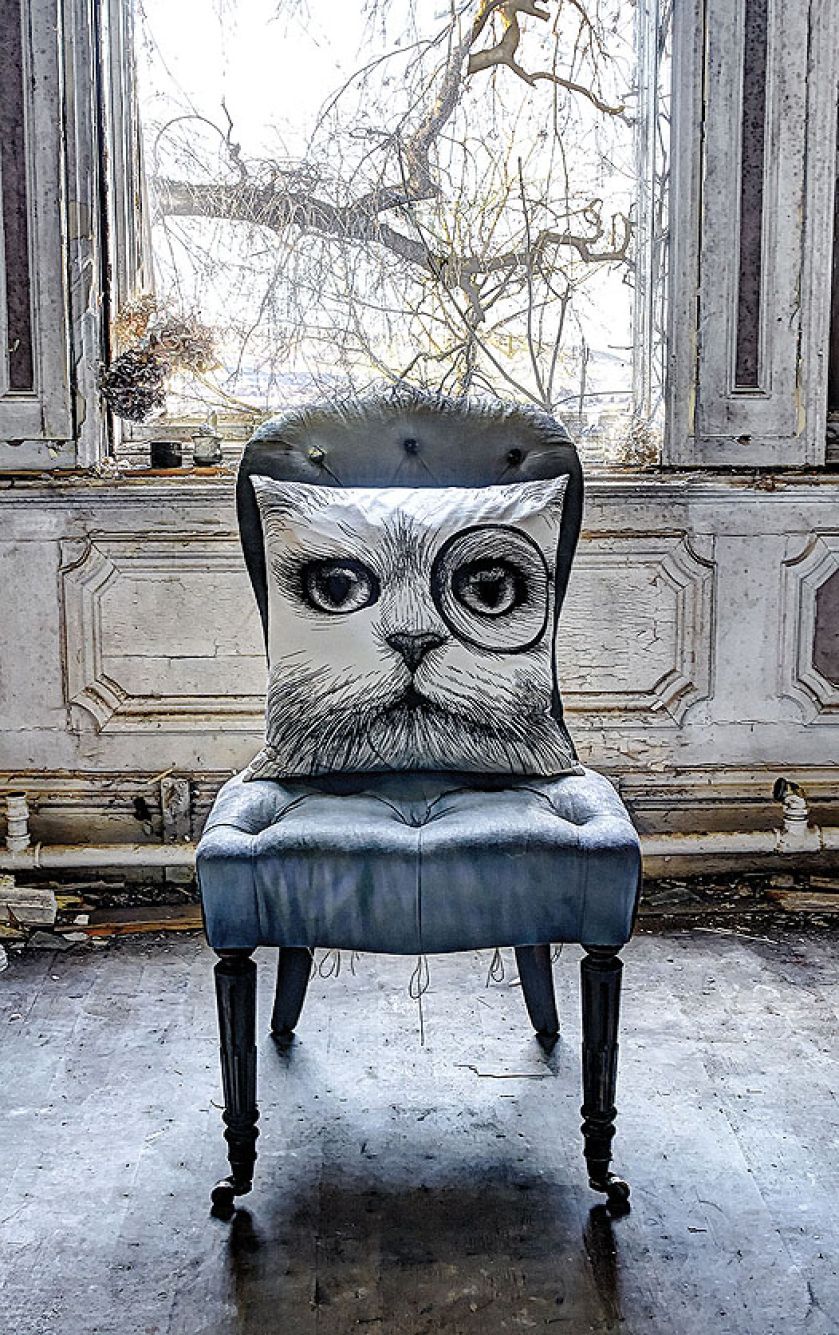 Poduszka Cat Monocle z kaczym puchem