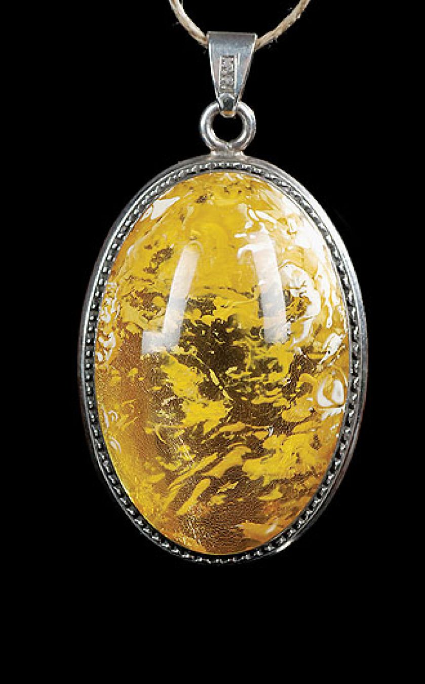 Srebro, bursztyn, 1964-1969 r., zbiory MHMG.