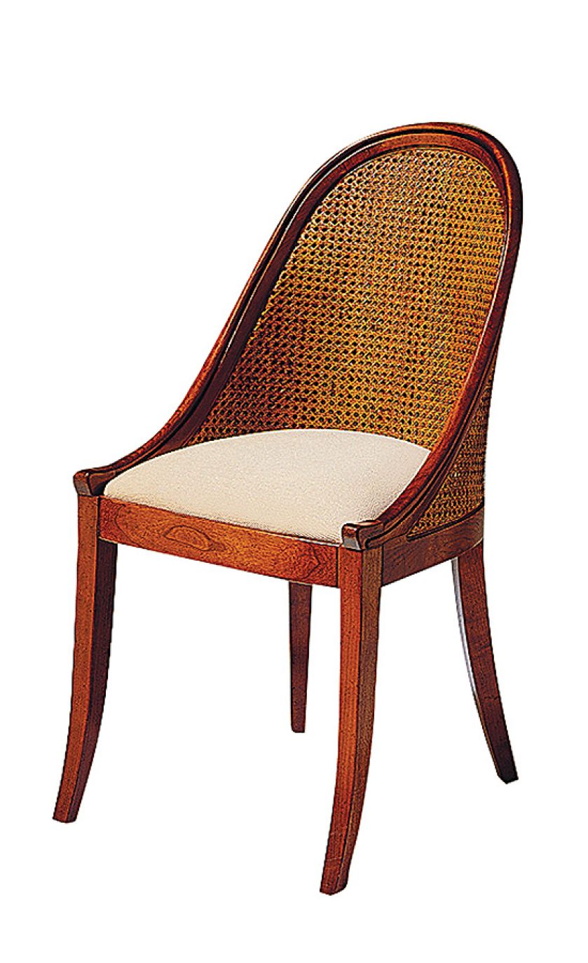 Pikowany Napoleon III (od 3600 zł), Consulat (od 2650 zł), Louis XVI i Dossier (od 3200 zł każde), GRANGE