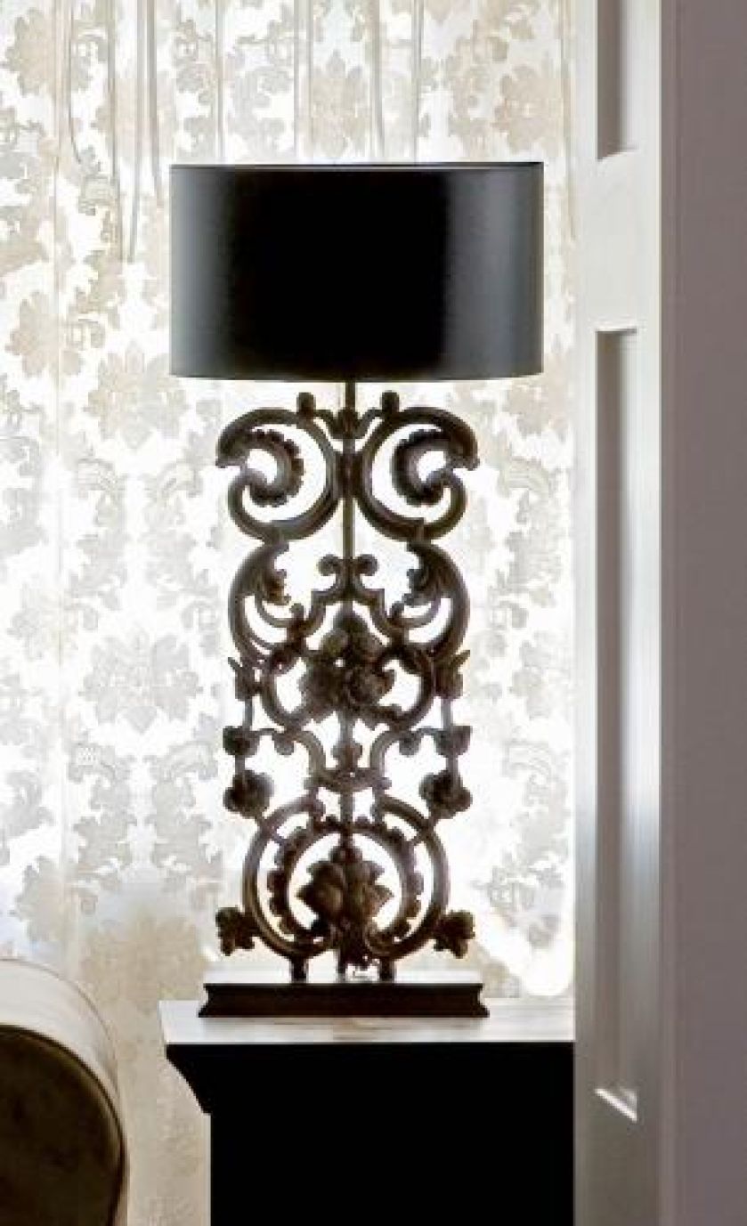 Rone z oryginalną orientalną, metalową podstawą – 890 zł. ALMIDECOR