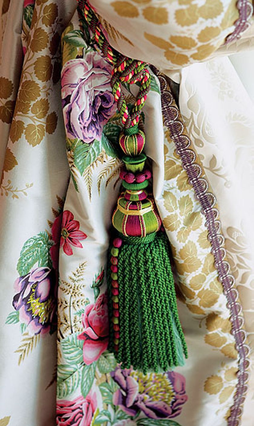 Chwost Rodney z jedwabnych nici, The Royal Collection Designers Guild za 1911 zł. DECODORE