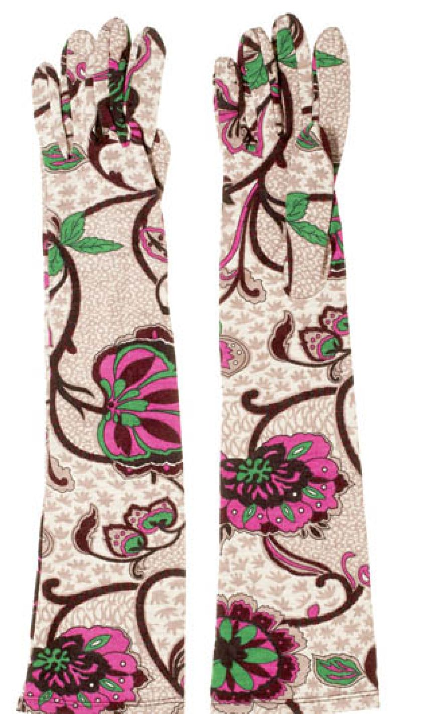 Długie rękawiczki z oplatającym ręce kwiatowym wzorem.