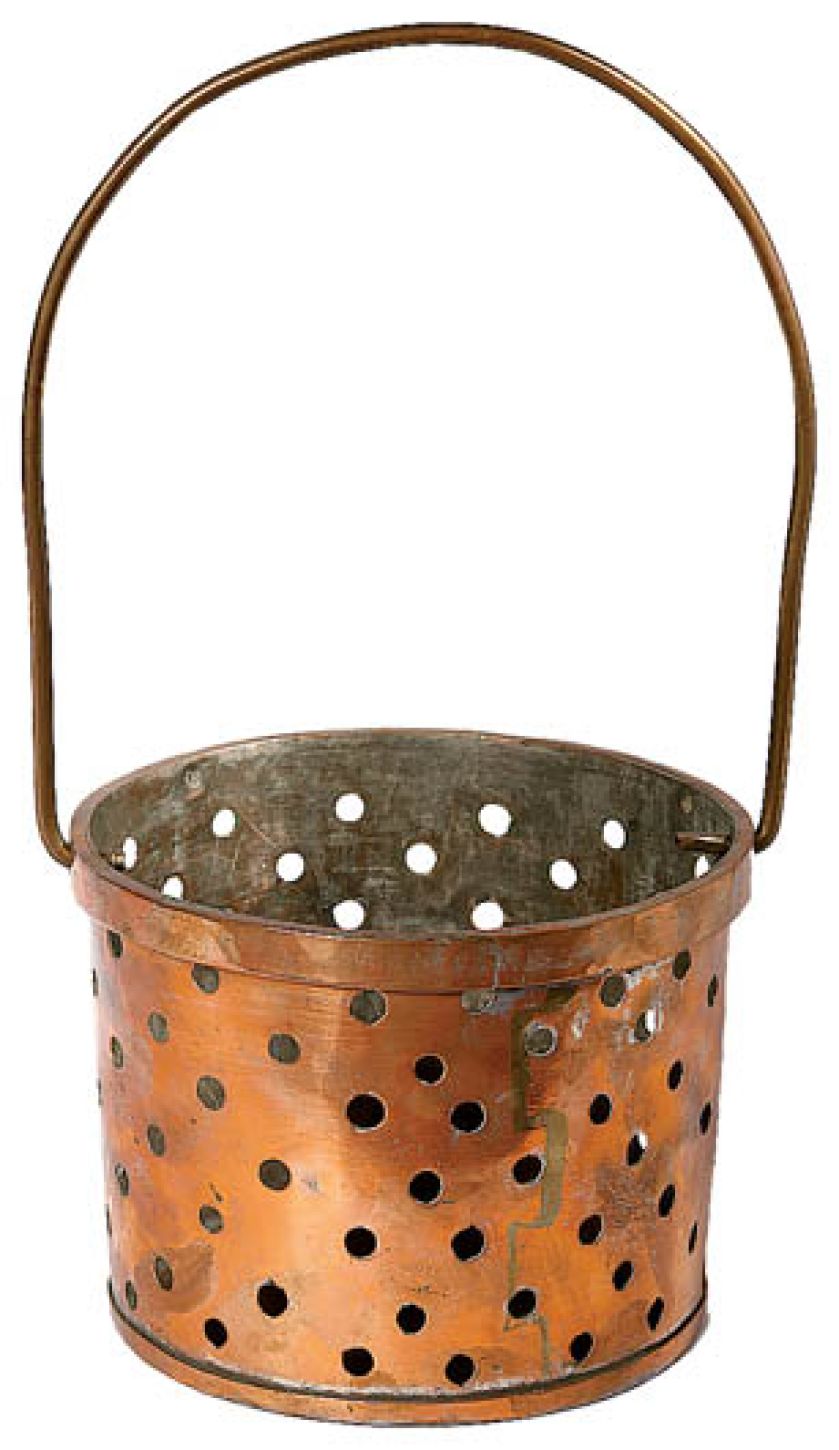 Sitko miedziane do gotowania warzyw, koniec XIX w., Muzeum Historyczne Miasta Krakowa, fot. A. Wojtuń/Green Carrot.