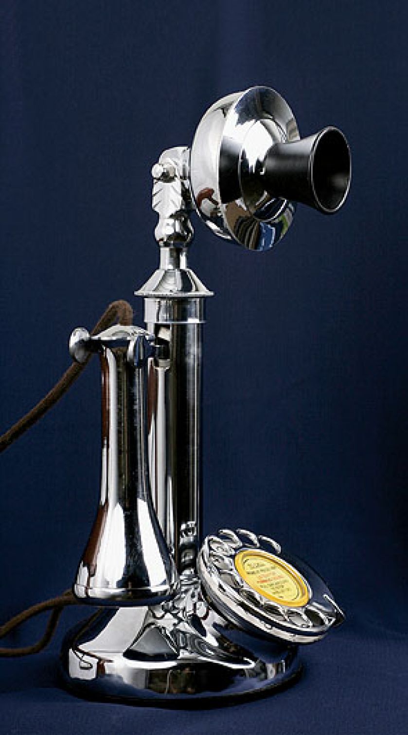 Współczesny, stylizowany. Historia telefonu