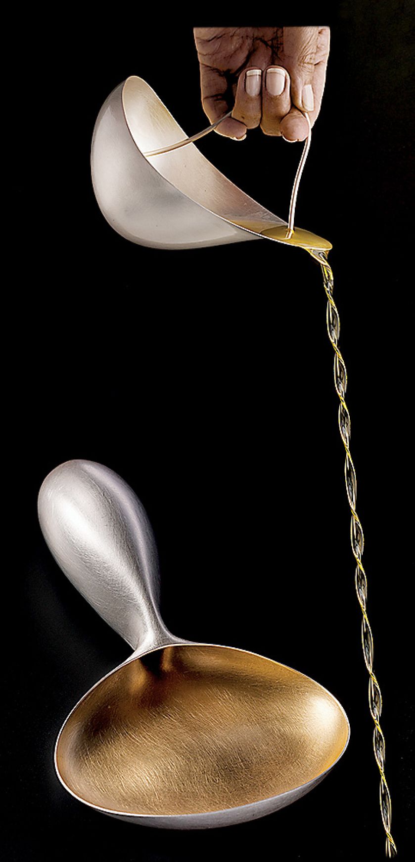 Naczynie do oliwy Silver Pourer i soniczka, projekt dla marki Thomas Eyck.