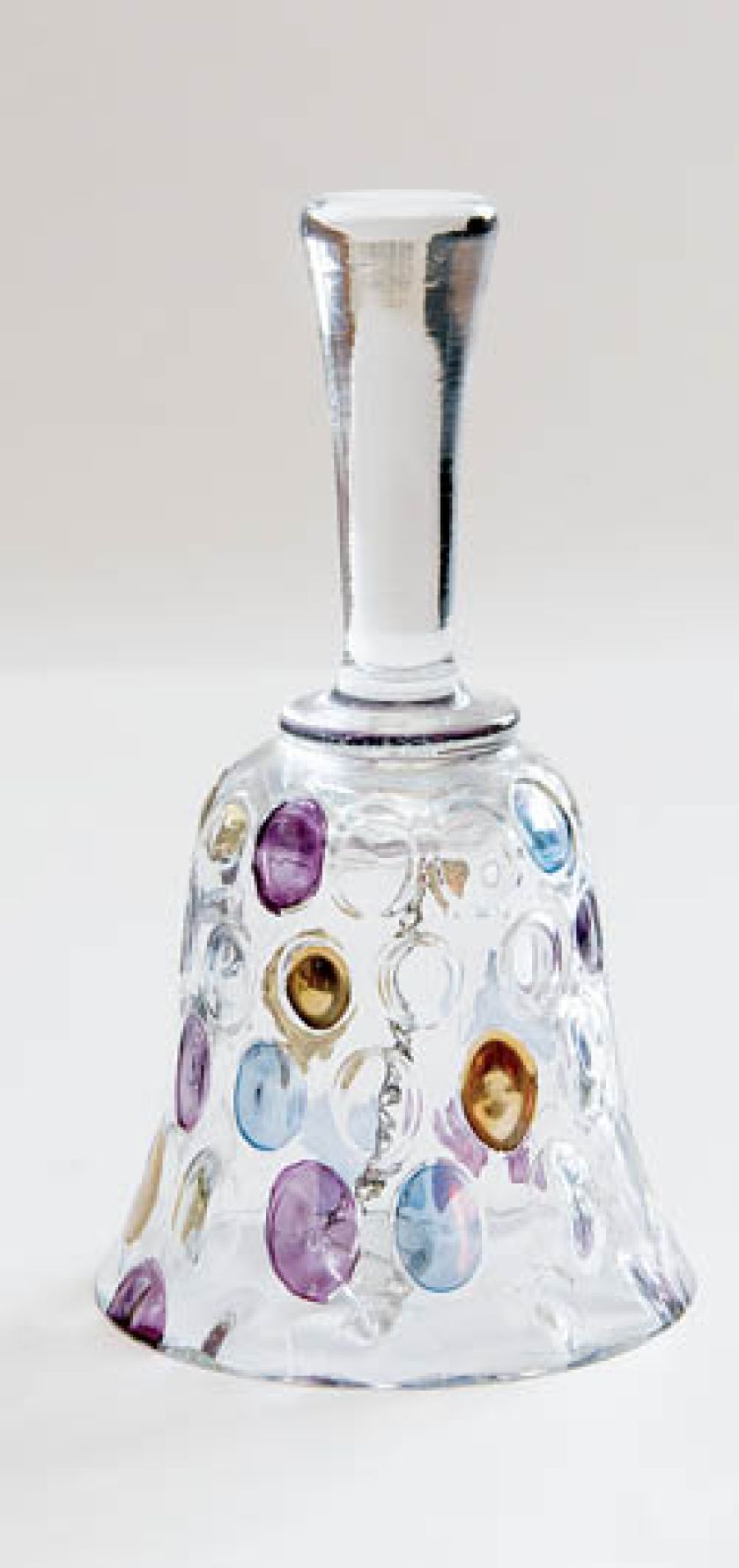 Szklany. Dzwonek z kolekcji Marii Przasnyskiej