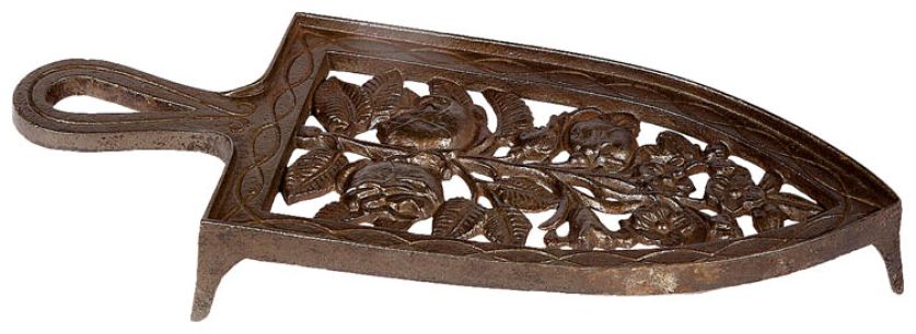 Podstawka pod żelazko, koniec XIX w., Muzeum Historyczne Miasta Krakowa, fot. A. Wojtuń/Green Carrot.