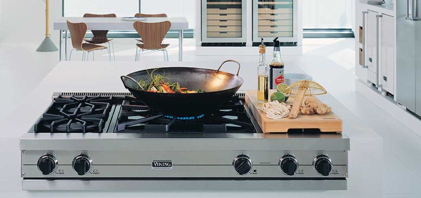 Specjalny palnik do woka szybko się rozgrzewa i utrzymuje wysoką temperaturę. VIKING