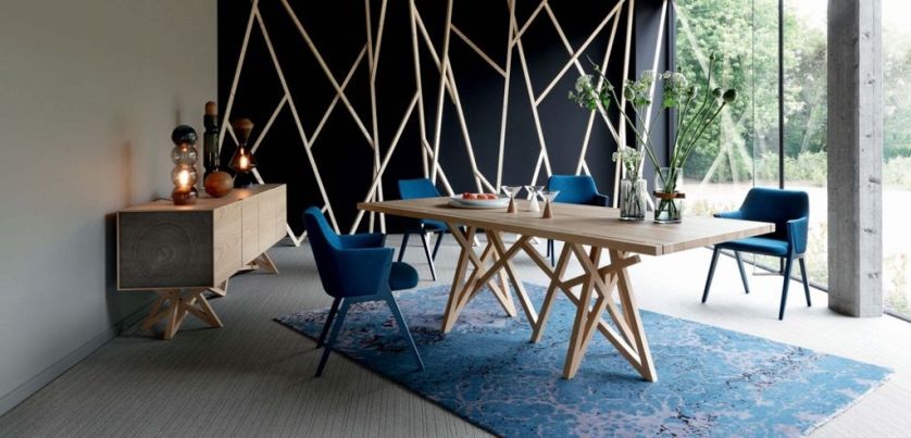 Stół drewniany, Roche Bobois. 30 stołów do jadalni z blatami z drewna, kamienia i szkła