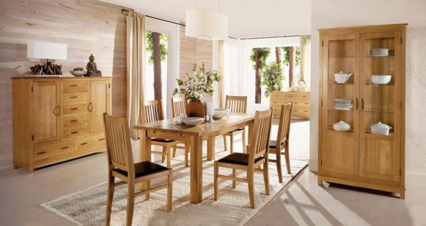 Jadalnia Idyllic: stół - 1887 zł, krzesło - 540 zł, witryna - 3190 zł. BELVIA